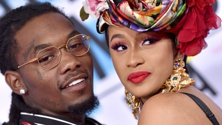 Offset flet për herë të parë për terapinë martesore me Cardi B