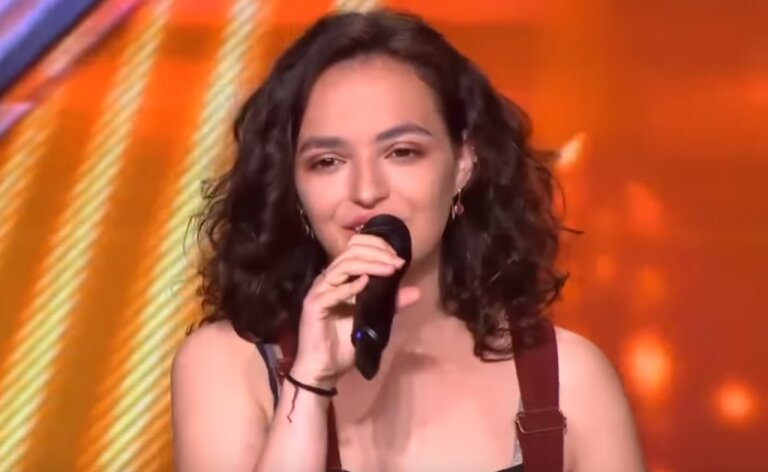 17-vjeçarja shqiptare në “X Factor” grek (video)