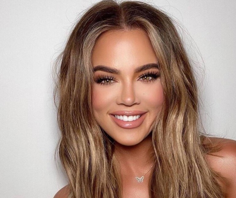 Khloe Kardashian tregon sëmundjen që e shoqëron që nga adoleshenca: “Më vinte turp t’i thoja familjes”