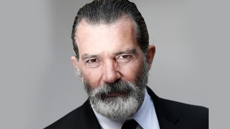 Banderas pozitiv me COVID-19