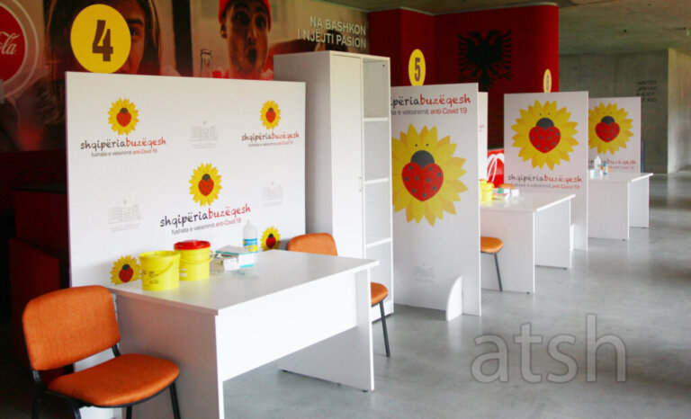 Nis vaksinimi antiCOVID në çdo universitet të vendit