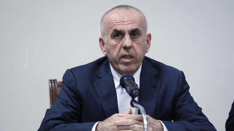 Pandemia në Shqipëri, mjeku Pipero: “Duhet të ndalohet udhëtimi jashtë Tiranë”