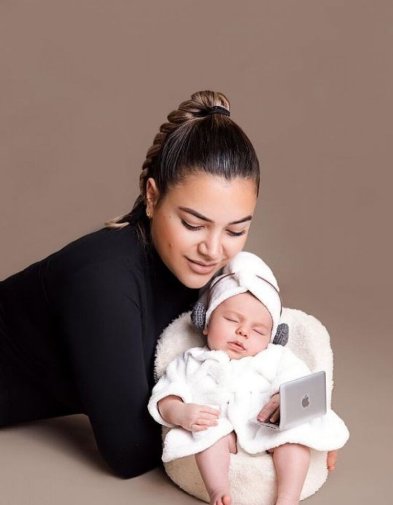 Na shkriu zemrat, reagimi i Poem Blu kur sheh Ledrin në TV është thjesht fantastik