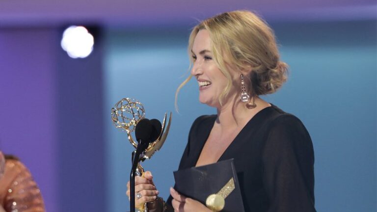 Lista e plotë e fituesve të çmimeve Emmy: ‘Ted Lasso’, ‘The Crown’ etj.