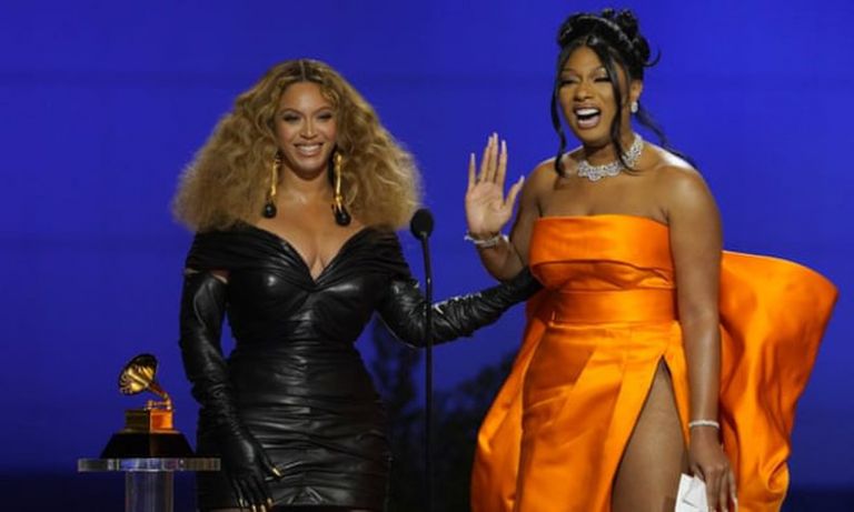 Shtyhet ceremonia e ndarjes së çmimeve Grammy 2022