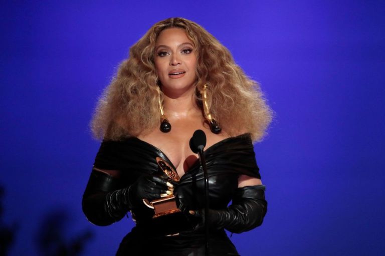 Beyoncé është nominuar në nëntë kategori Grammy, cilin rekord do të thyej?
