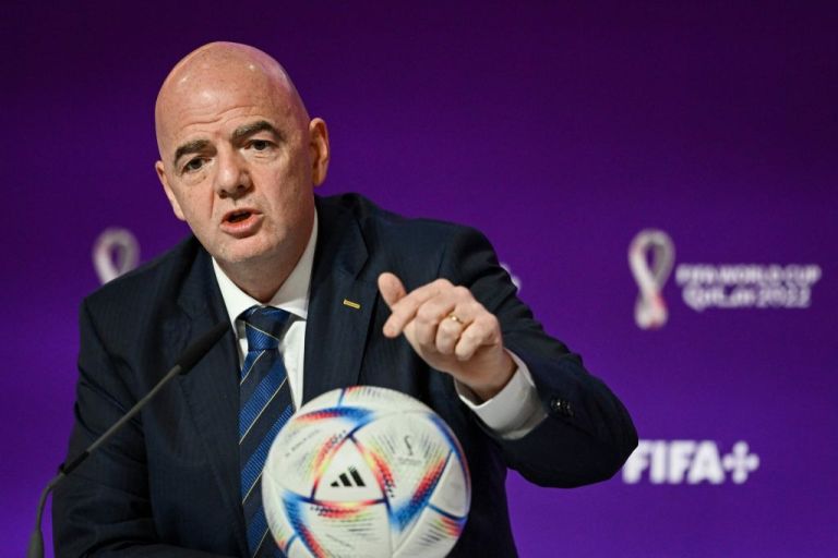 Kampionati Botëror: Presidenti i FIFA-s kritikon gjithë botën, por jo Shqipërinë!