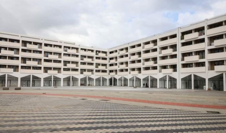 Rama prezanton banesat tek ‘5 maji’ ku do të strehohen familjet e prekura nga tërmeti!