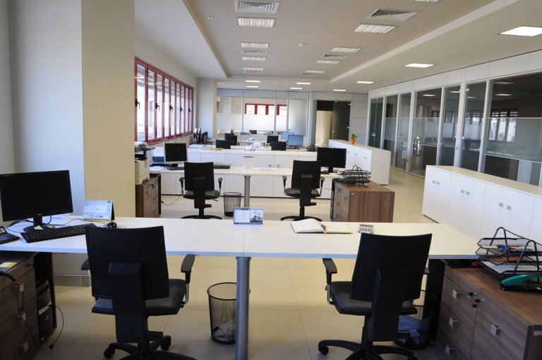 “Po s’bëre like, ikën nga puna”- Berisha thirrje Zuckerberg dhe Musk për Ramën!