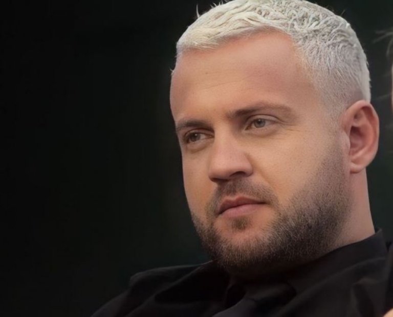 ‘Paradite pastroja gotat, në darkë këndoja’/ Luizi rrëfen vështirësitë që kaloi fillimet e karrierës muzikore…