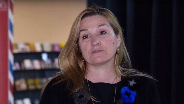 “A jeni në metro?”, Alibeaj përjashtoi dhe 4 deputetë të PD nga grupi, reagon Flutura Açka: Marrëzia e vogëlsisë!