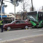 aksident-unaza-shallvaret-stacion-makina-autobus17