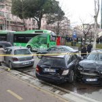 aksident-unaza-shallvaret-stacion-makina-autobus7
