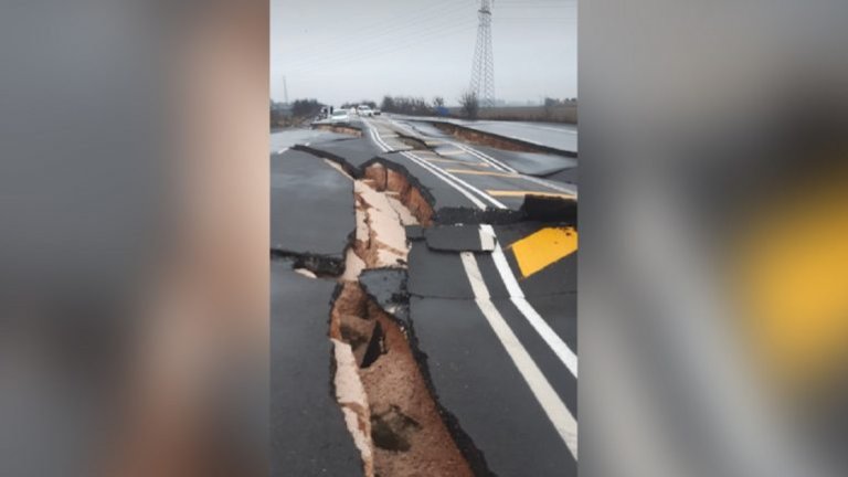 Video/ Tërmeti në Turqi, momentet kur shemben pallatet shumëkatëshe!