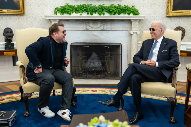 Presidenti Biden surprizon në episodin e fundit e “The Late Late Show”, James Corden: Faleminderit për gjithë gëzimin që keni sjellë…