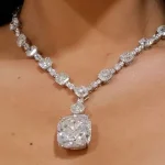 The-Legendary-Tiffany-diamond-on-Dua-Lipa-at-the-Met-Gala-4726218