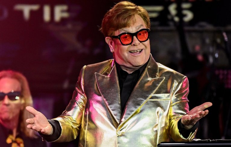 Performanca e fundit e Elton John në “Glastonbury”!