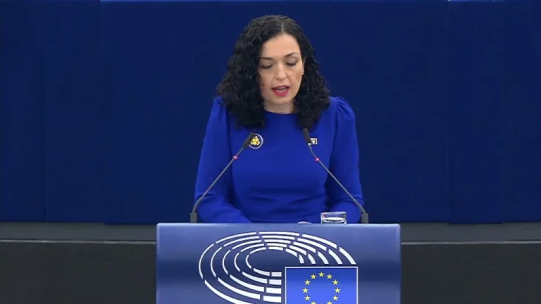 Fjalimi historik në Parlamentin Europian/ Vjosa Osmani zotohet për mbrojtjen e të drejtave të serbëve…