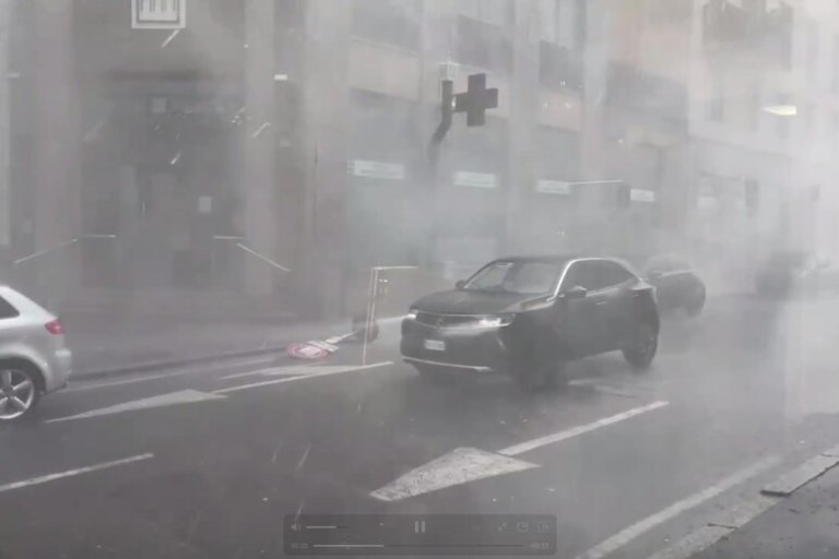 Moti ekstrem ndan në dysh Italinë!