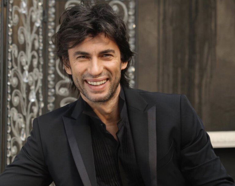 RTSH zbulon emrin e prezantuesit të “Festivalit të Këngës” dhe është krejtësisht surprizë!