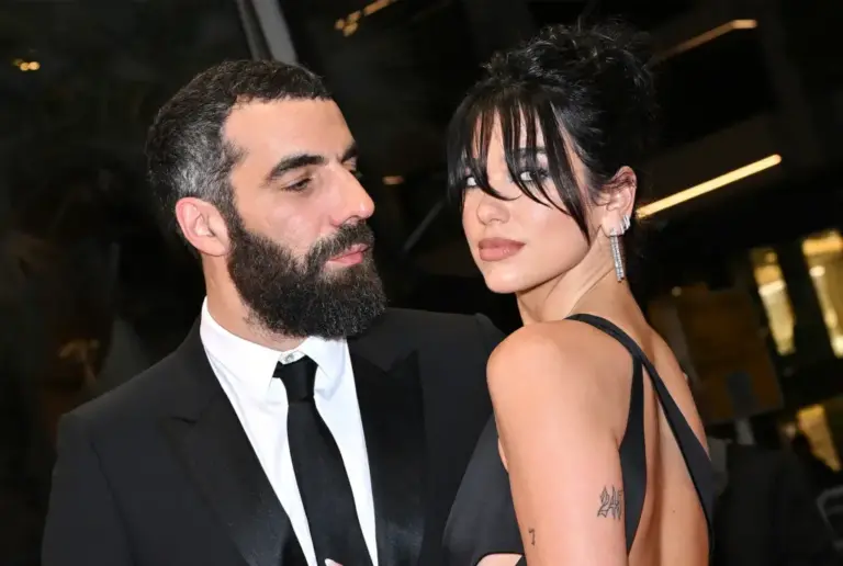 “Ajo është e varur nga puna”, Dua Lipa ndahet nga Romain Gavras pas 8 muajsh lidhje…