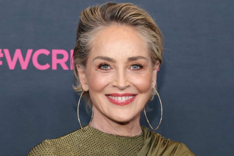 “Më seksi se kurrë”, Sharon Stone: Ka shumë njerëz që duan ende të flenë me mua…
