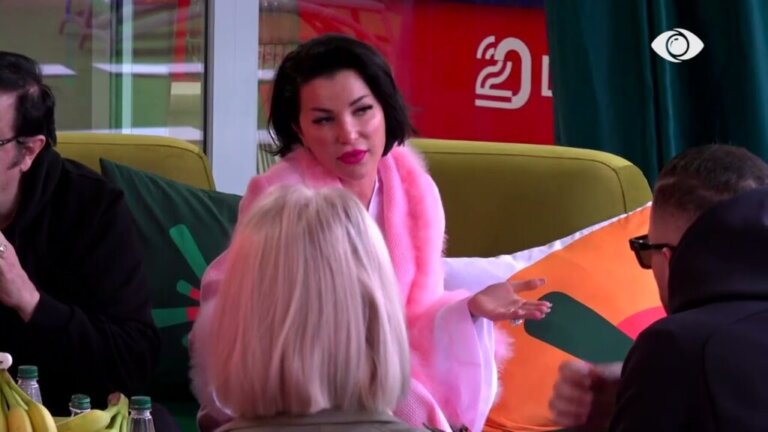 ‘S’do të të ngelë qime në kokë’/ Meri debaton ashpër me Rozën…