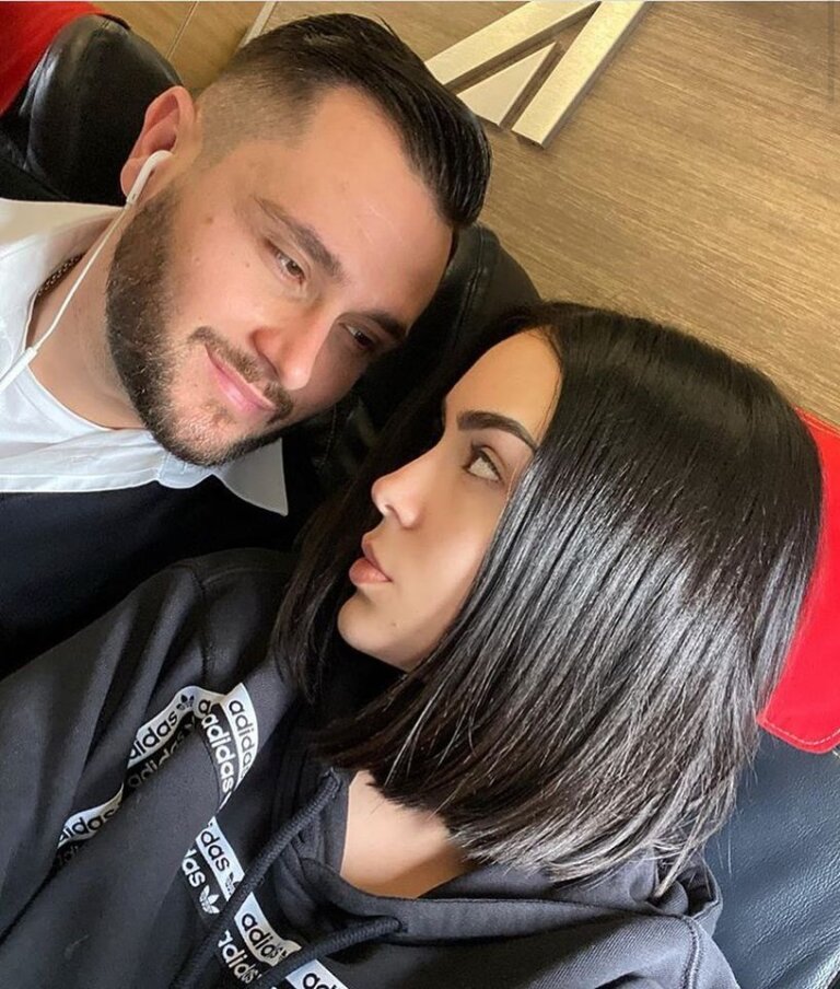 Xhensila heq unazën! Gazetari: Nis procesi i divorcit midis këngëtares dhe Bes Kallakut!