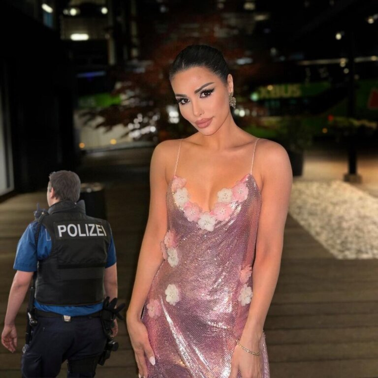 Arrestohet Soni Malaj dhe dy këngëtarë të tjerë, u ndaluan nga policia teksa po performonin në skenë…