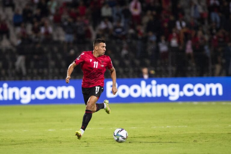 Si mund të lini jashtë një lojtar me 11 gola në La Liga? Shpërthen menaxheri i Uzunit…