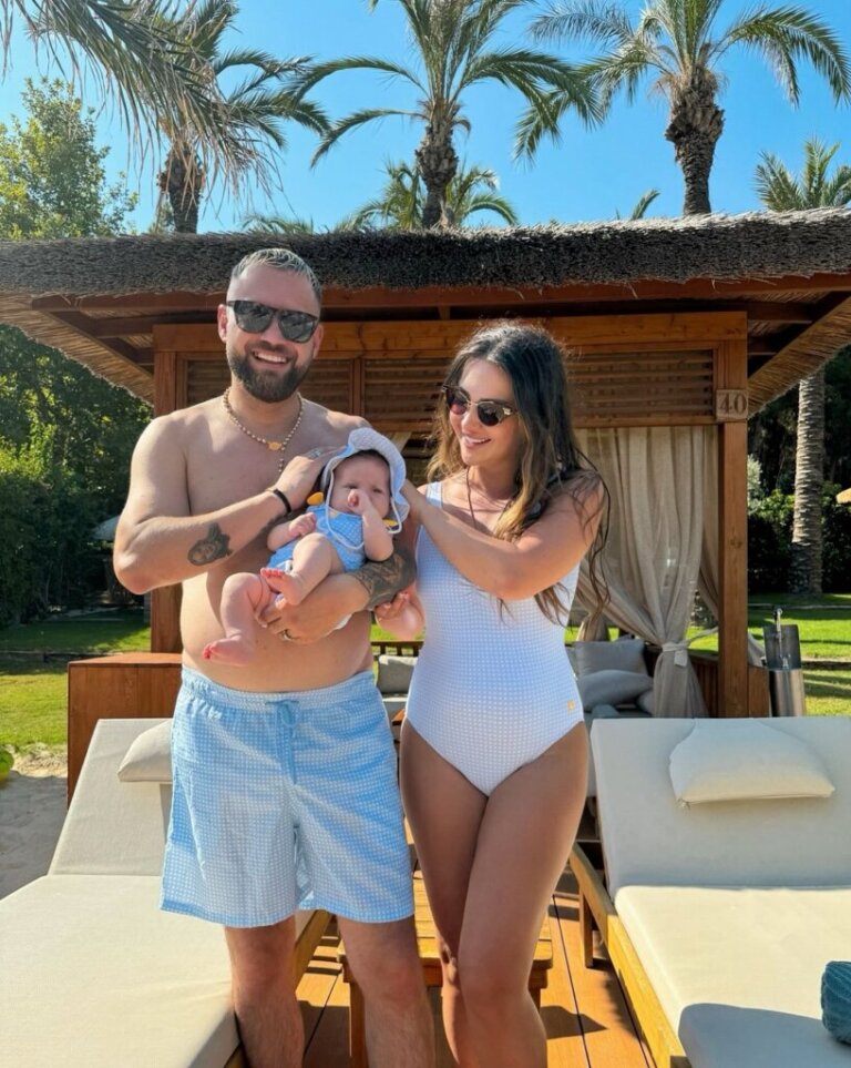 Luiz Ejlli dhe Kiara Tito bashkë me vajzën e tyre shijojnë pushimet në Turqi.