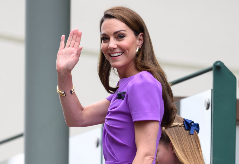 Kate Middleton bëri paraqitjen e parë publike pas më shumë se një muaji.