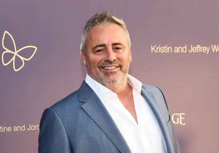 Vdekja e Matthew Perry trondit aktorin tjetër të “Friends”, izolohet nga të afërmit…