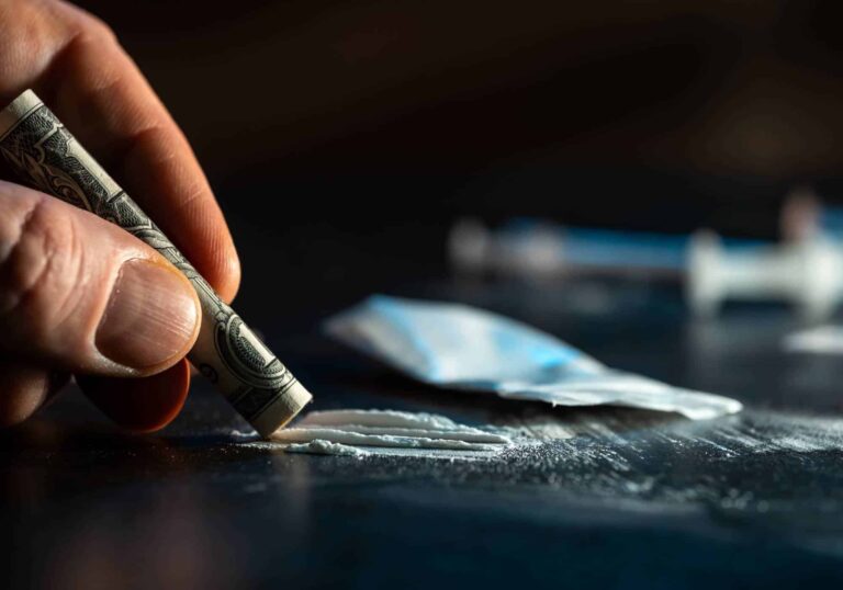 Shqiptarët kanë konsumin më të lartë të kokainës në Europë.