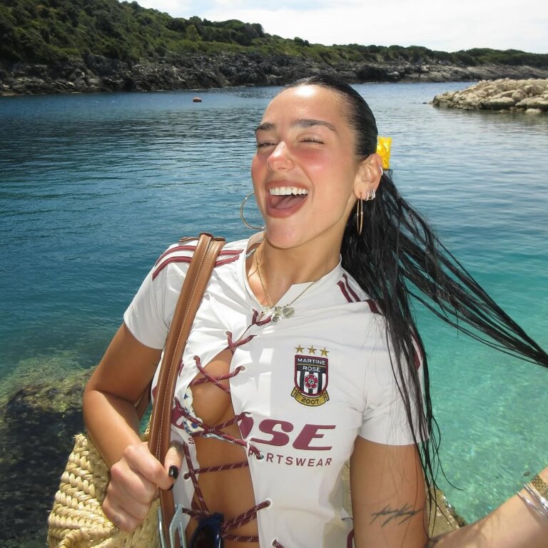 Dua Lipa sjell të dashurin e ri në Shqipëri.