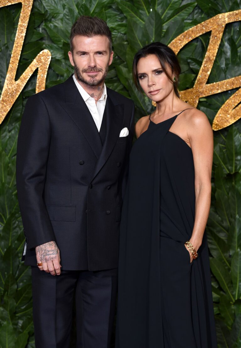 E vërteta pas fytyrës serioze të Victoria Beckham dhe është më e thjeshtë se mendonim.