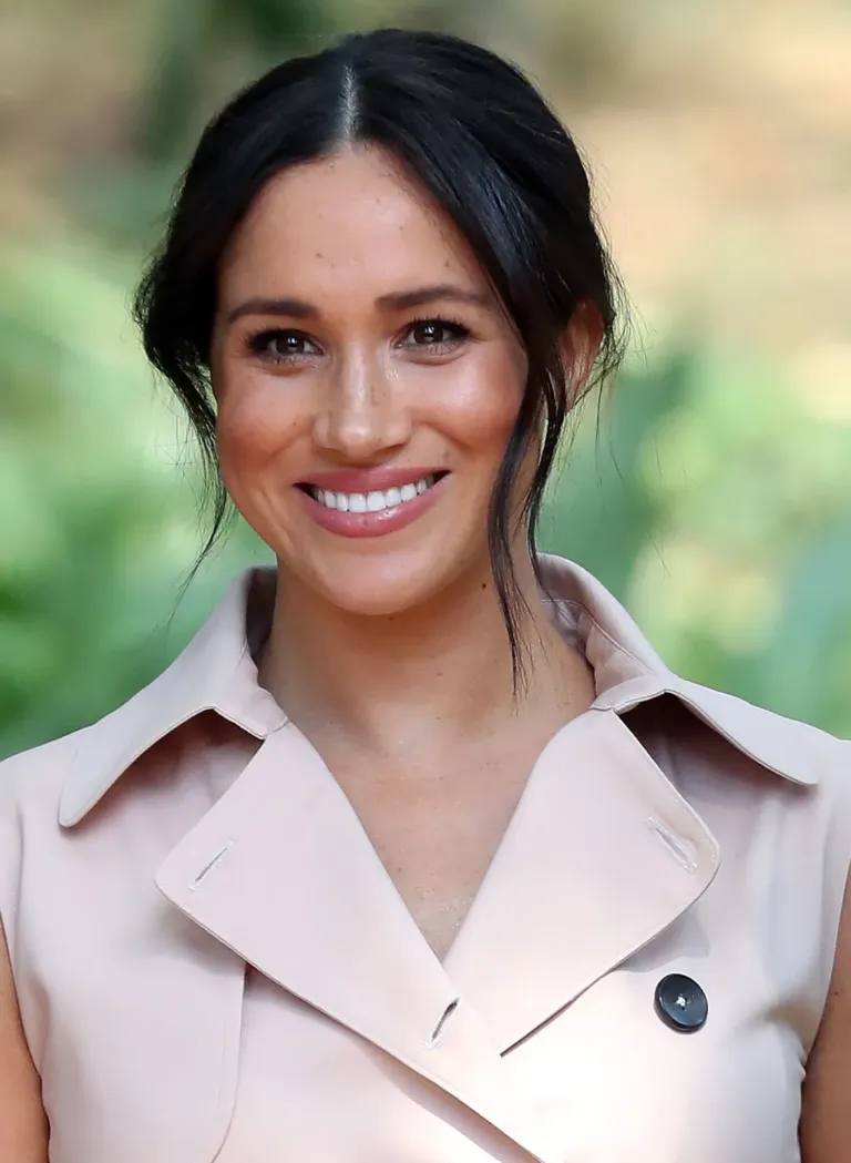 Meghan Markle i rikthehet aktrimit pas një pushimi të gjatë: Ajo do të luajë një rol në komedinë “Close Personal Friends”.