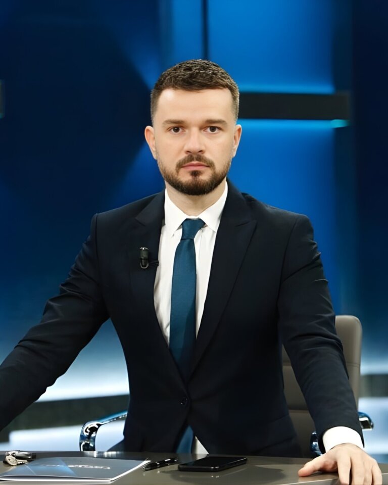 “Po e mendoj seriozisht që të futem”/ Arjan Curri në “Big Brother VIP 5”?