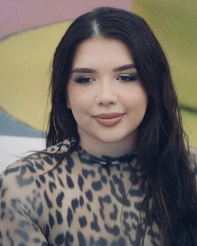 Rikthehet çifti Alba-Limi, shkëmbejnë puthje në dhomën e rrëfimit!