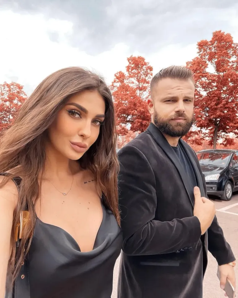 Beatrix & Alban Ramosaj ndajnë lajmin e mirë mes betejës së mamasë së tyre me kancerin.