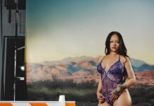 Rihanna mahnit me pamjen e re, pozon për koleksionin e saj Savage X Fenty.